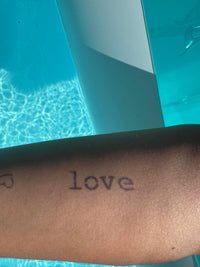 Tatuagem semi-permanente - Love