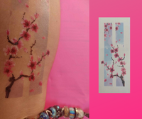 Tatouage temporaire branche de fleur rose