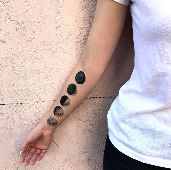 100 Unique Moon Tattoos Ideas and Meanings - Tattoo Me Now | Moon phases  tattoo, Moon tattoo, Full moon tattoo