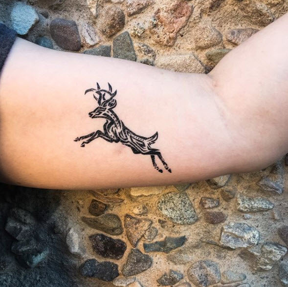 Deer tattoo by loïc lebeuf - Tattoogrid.net