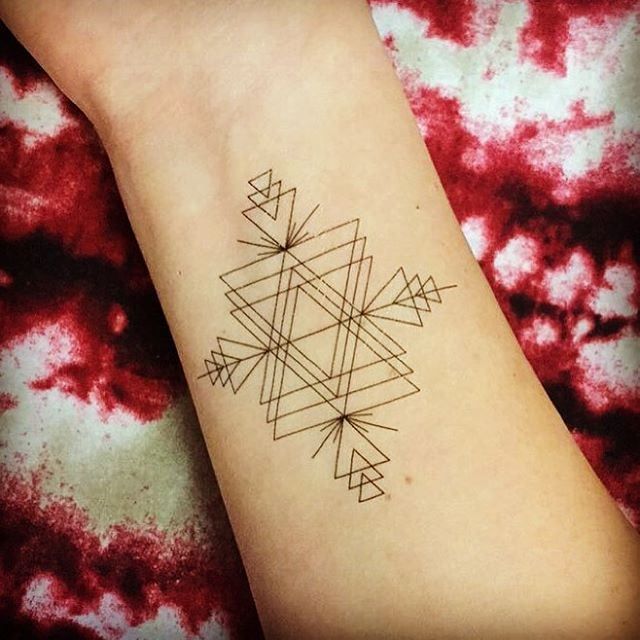 25 Geometric Tattoo Designs That Will Make You Stand Out - Cultura Colectiva